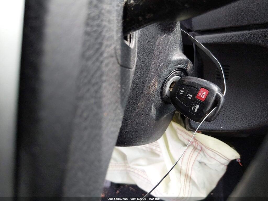 2T1BURHE5FC331625 2015 TOYOTA COROLLA photo no. 11