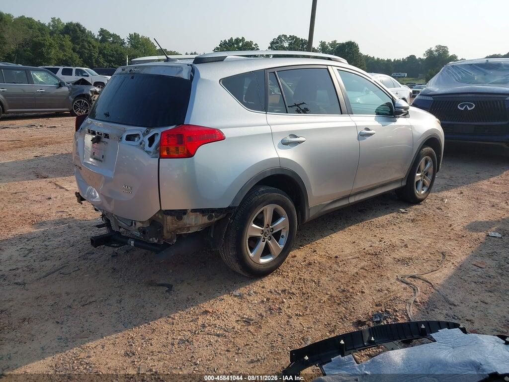 2T3RFREV4FW343283 2015 TOYOTA RAV4 photo no. 4