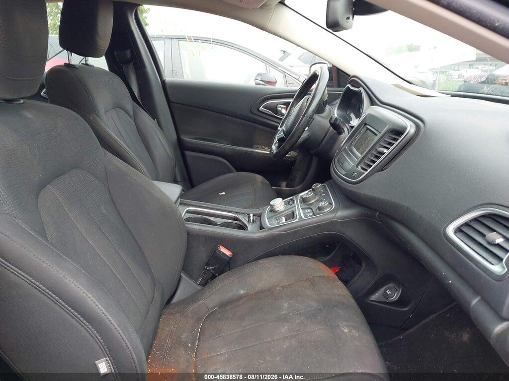 1C3CCCABXFN686215 2015 CHRYSLER 200 photo no. 5