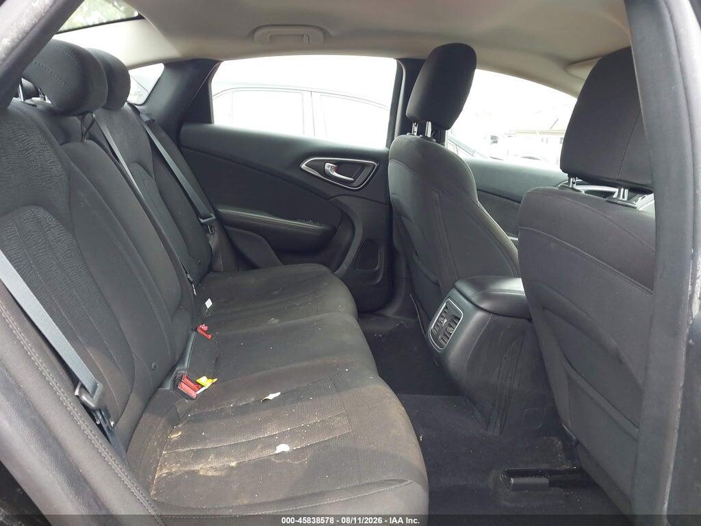1C3CCCABXFN686215 2015 CHRYSLER 200 photo no. 8