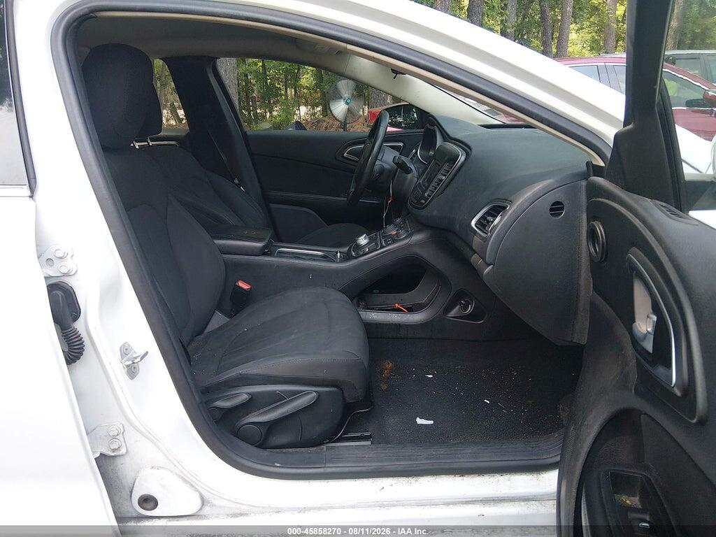 1C3CCCAB5GN131481 2016 CHRYSLER 200 photo no. 5