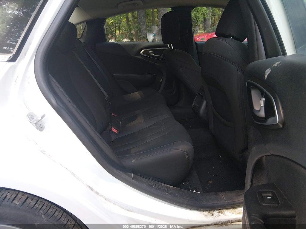 1C3CCCAB5GN131481 2016 CHRYSLER 200 photo no. 8