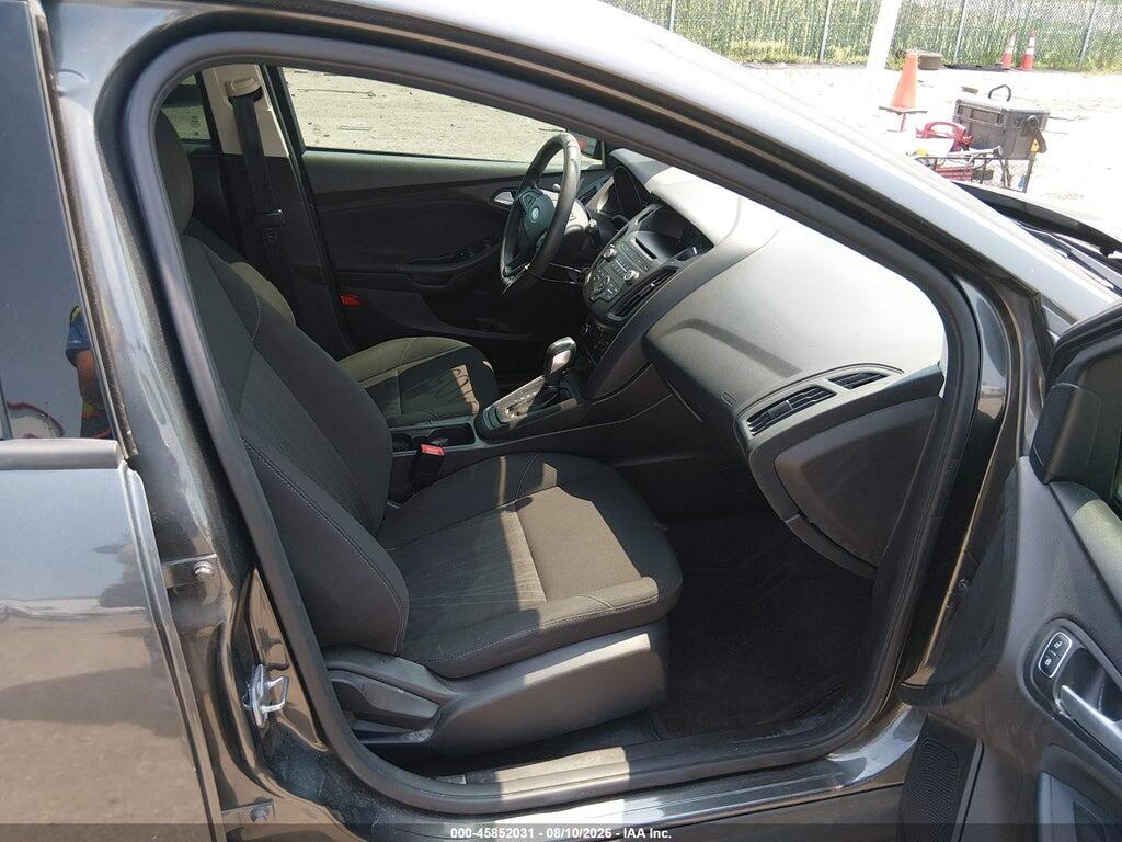 1FADP3K29GL379446 2016 FORD FOCUS photo no. 5