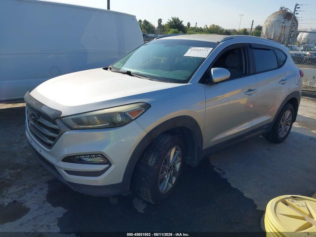 KM8J33A45GU174143 2016 HYUNDAI TUCSON photo no. 2