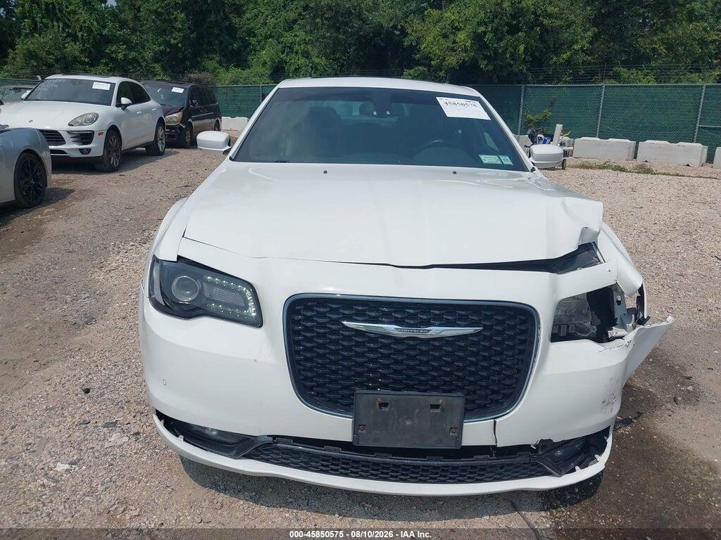2C3CCABG1GH147930 2016 CHRYSLER 300 photo no. 12