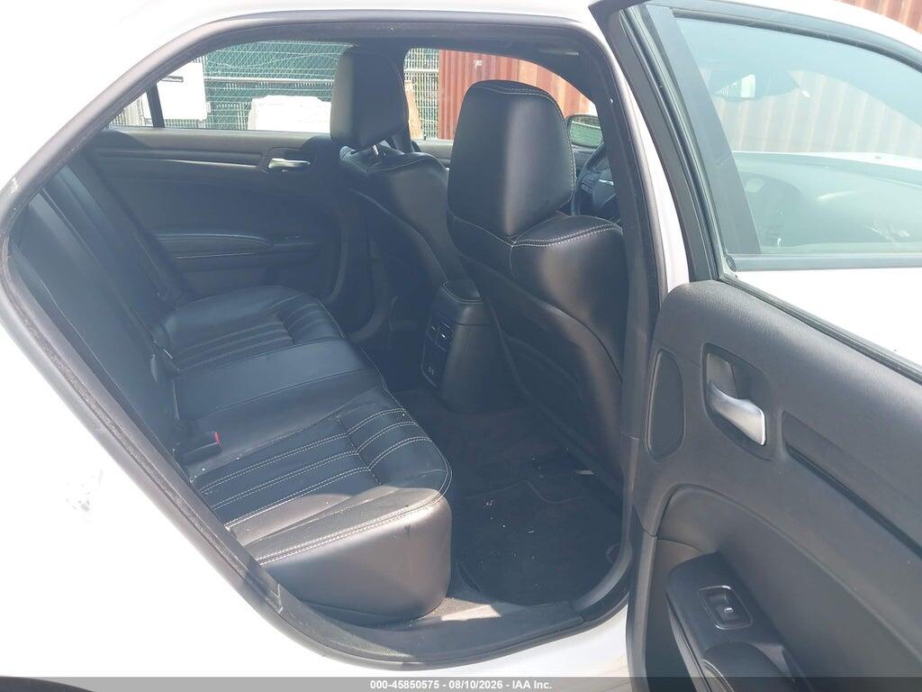 2C3CCABG1GH147930 2016 CHRYSLER 300 photo no. 8