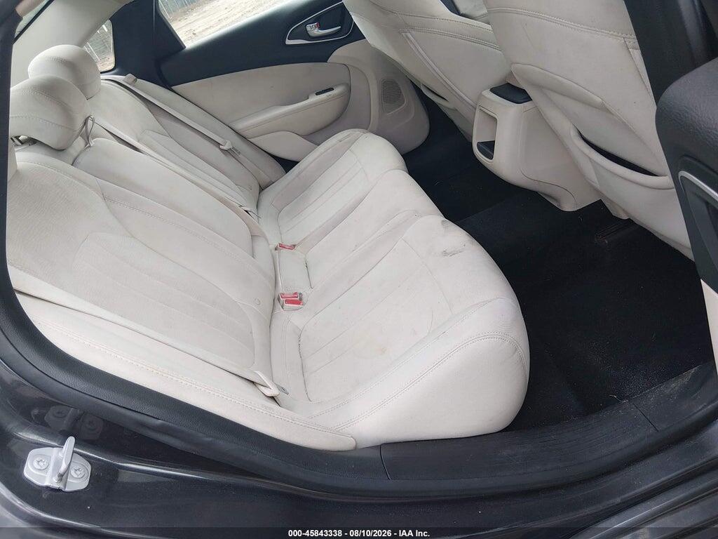 1C3CCCAB1GN106805 2016 CHRYSLER 200 photo no. 8