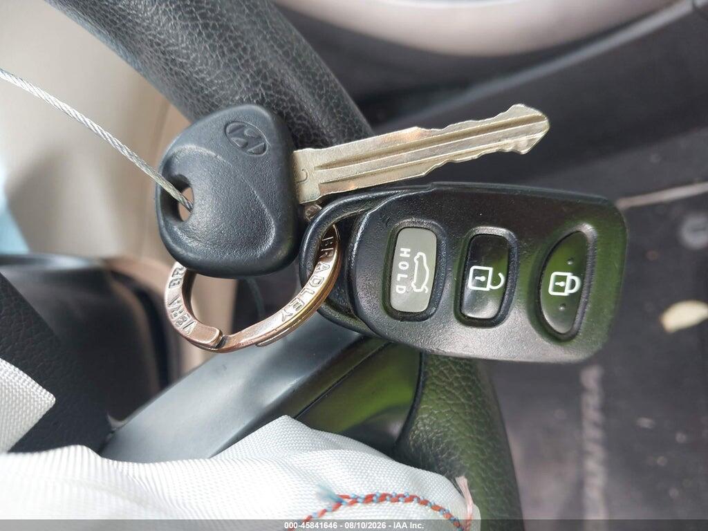 5NPDH4AE4GH657165 2016 HYUNDAI ELANTRA photo no. 11