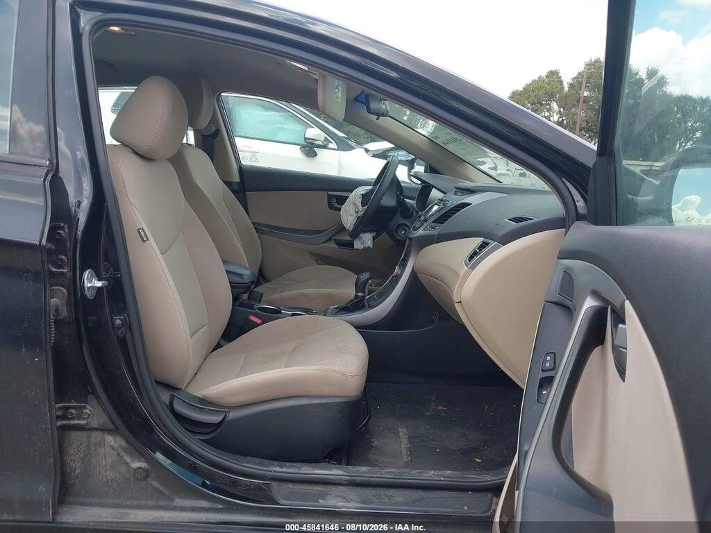 5NPDH4AE4GH657165 2016 HYUNDAI ELANTRA photo no. 5