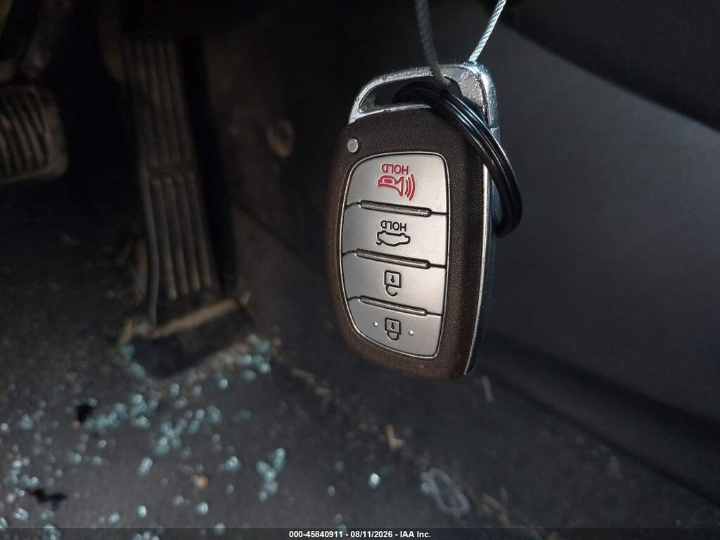 5NPDH4AE7GH780734 2016 HYUNDAI ELANTRA photo no. 11