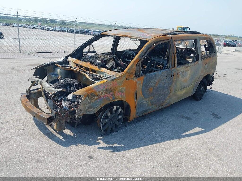 2C4RC1BG2GR138170 2016 CHRYSLER TOWN & COUNTRY photo no. 2