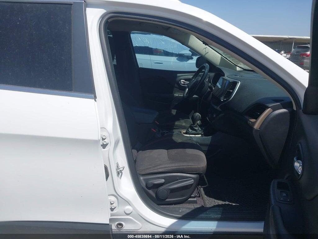 1C4PJMCS4GW245889 2016 JEEP CHEROKEE photo no. 5