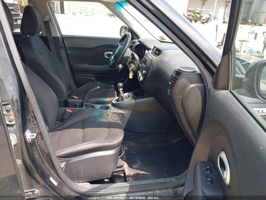 KNDJN2A24G7409072 2016 KIA SOUL photo no. 5