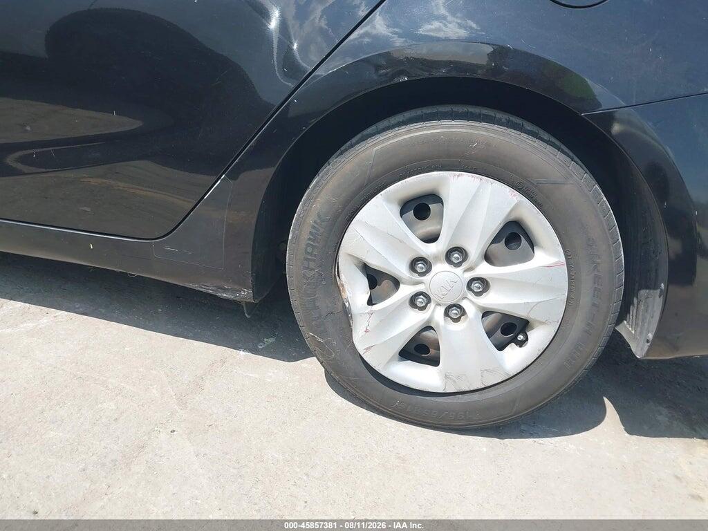 3KPFK4A74HE024375 2017 KIA FORTE photo no. 6