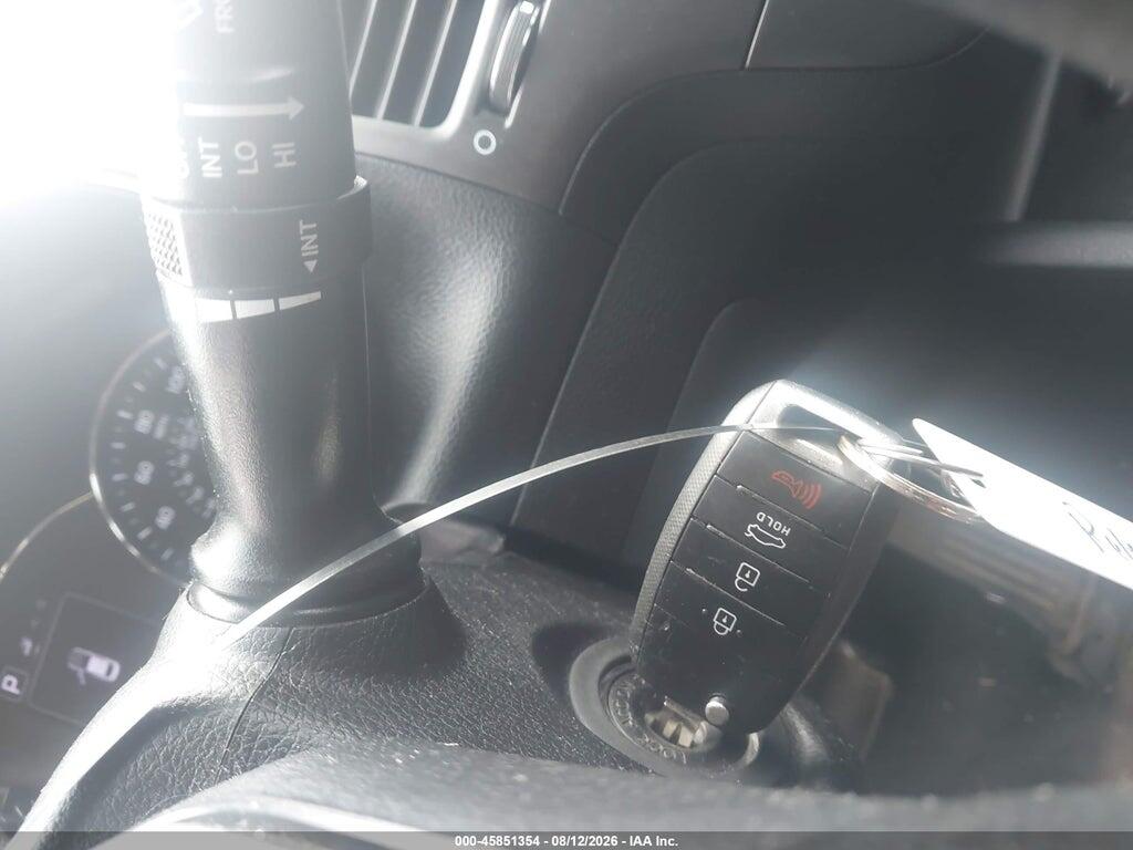 3KPFL4A75HE132324 2017 KIA FORTE photo no. 11