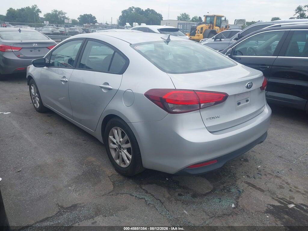 3KPFL4A75HE132324 2017 KIA FORTE photo no. 3
