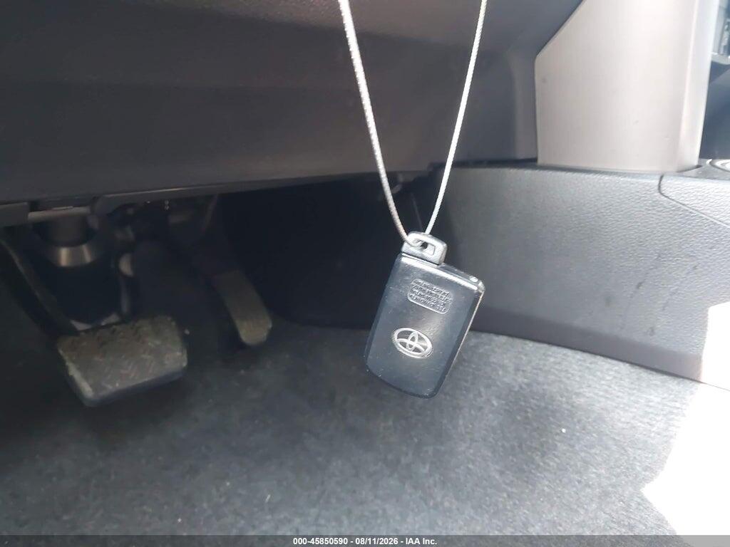 2T3WFREVXHW347327 2017 TOYOTA RAV4 photo no. 11