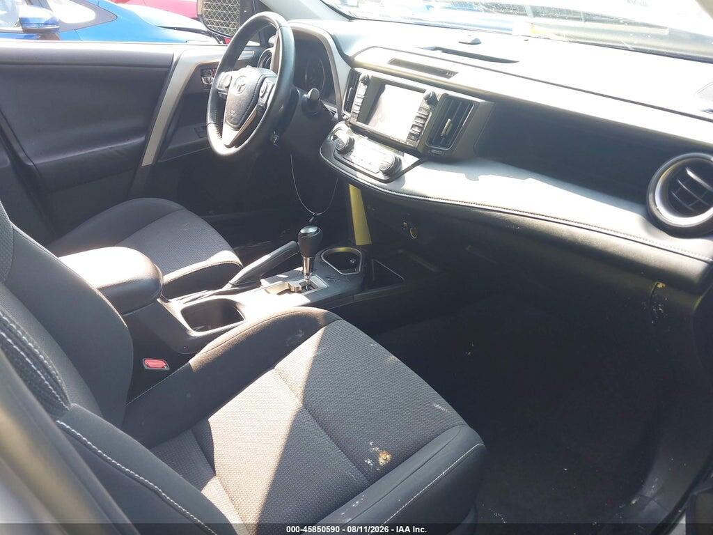 2T3WFREVXHW347327 2017 TOYOTA RAV4 photo no. 5