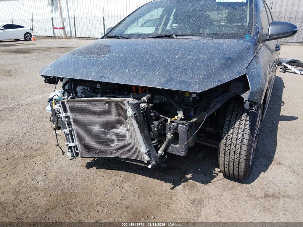 KMHC75LC0HU057696 2017 HYUNDAI IONIQ HYBRID photo no. 6
