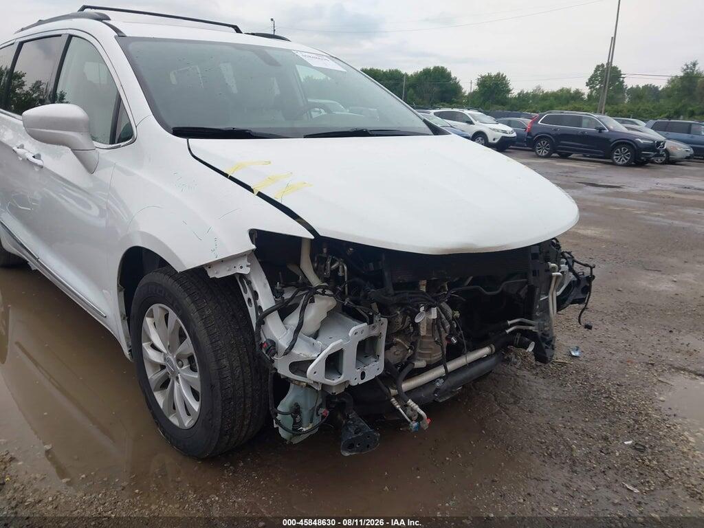 2C4RC1BG1HR711920 2017 CHRYSLER PACIFICA photo no. 6