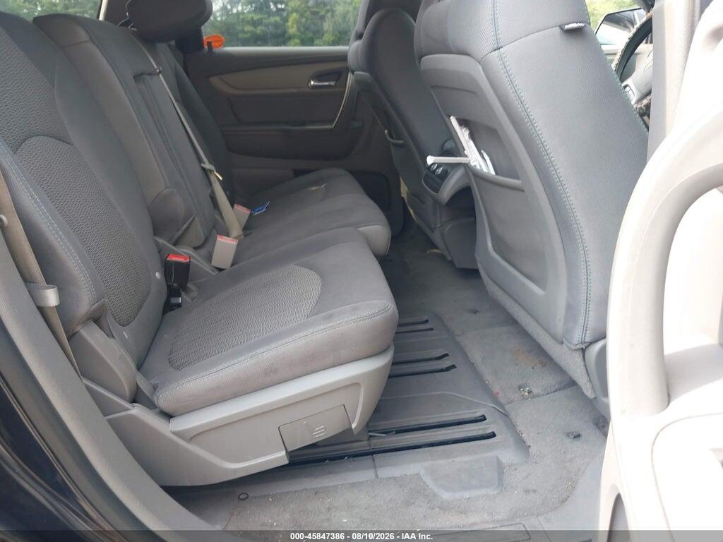 1GNKRFED8HJ140095 2017 CHEVROLET TRAVERSE photo no. 8