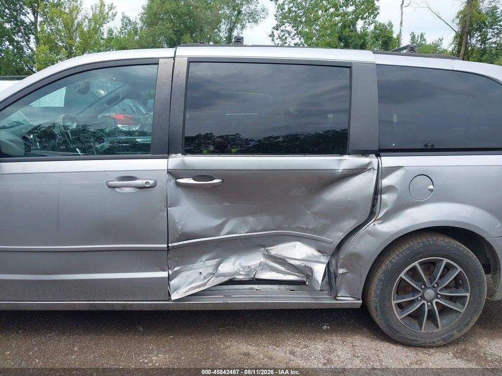 2C4RDGEG5HR716033 2017 DODGE GRAND CARAVAN photo no. 6