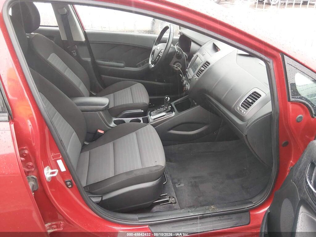 3KPFL4A78HE014624 2017 KIA FORTE photo no. 5