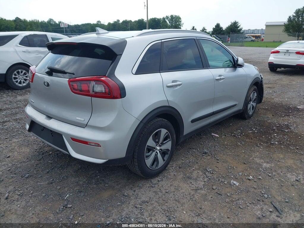 KNDCC3LC8H5064443 2017 KIA NIRO photo no. 4