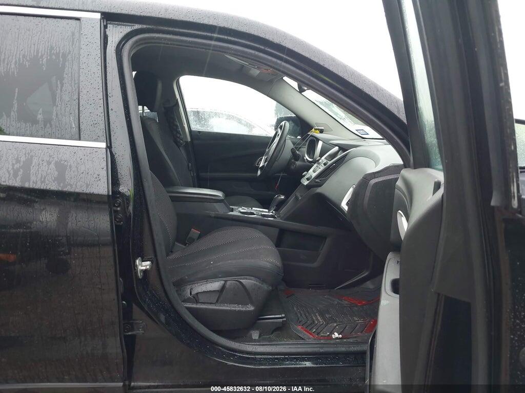 2GNALCEK4H6246745 2017 CHEVROLET EQUINOX photo no. 5