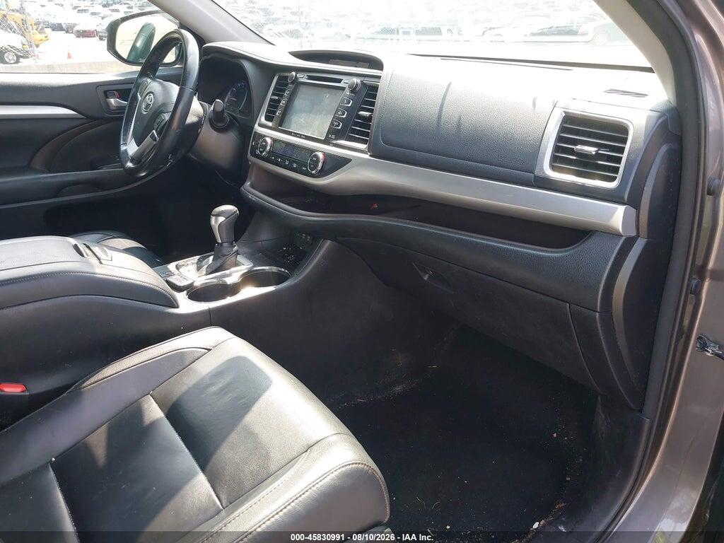 5TDJZRFH9HS437113 2017 TOYOTA HIGHLANDER photo no. 5