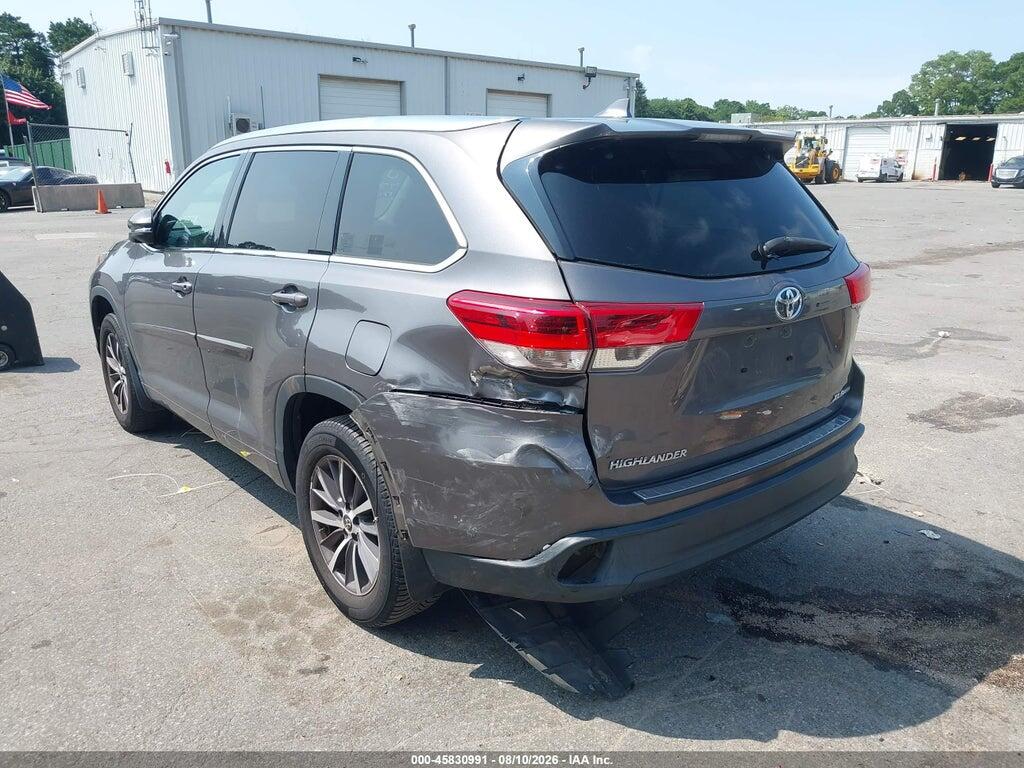 5TDJZRFH9HS437113 2017 TOYOTA HIGHLANDER photo no. 6