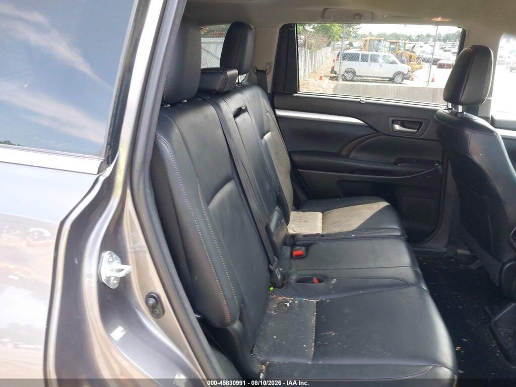 5TDJZRFH9HS437113 2017 TOYOTA HIGHLANDER photo no. 8