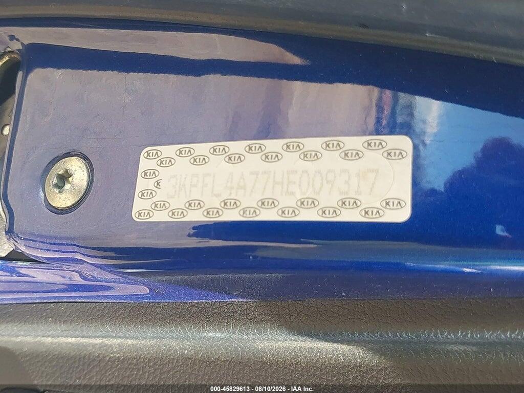 3KPFL4A77HE009317 2017 KIA FORTE photo no. 9