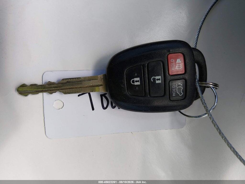 2T3WFREV9HW314951 2017 TOYOTA RAV4 photo no. 11