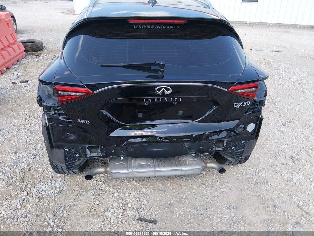 SJKCH5CR8HA016589 2017 INFINITI QX30 photo no. 6