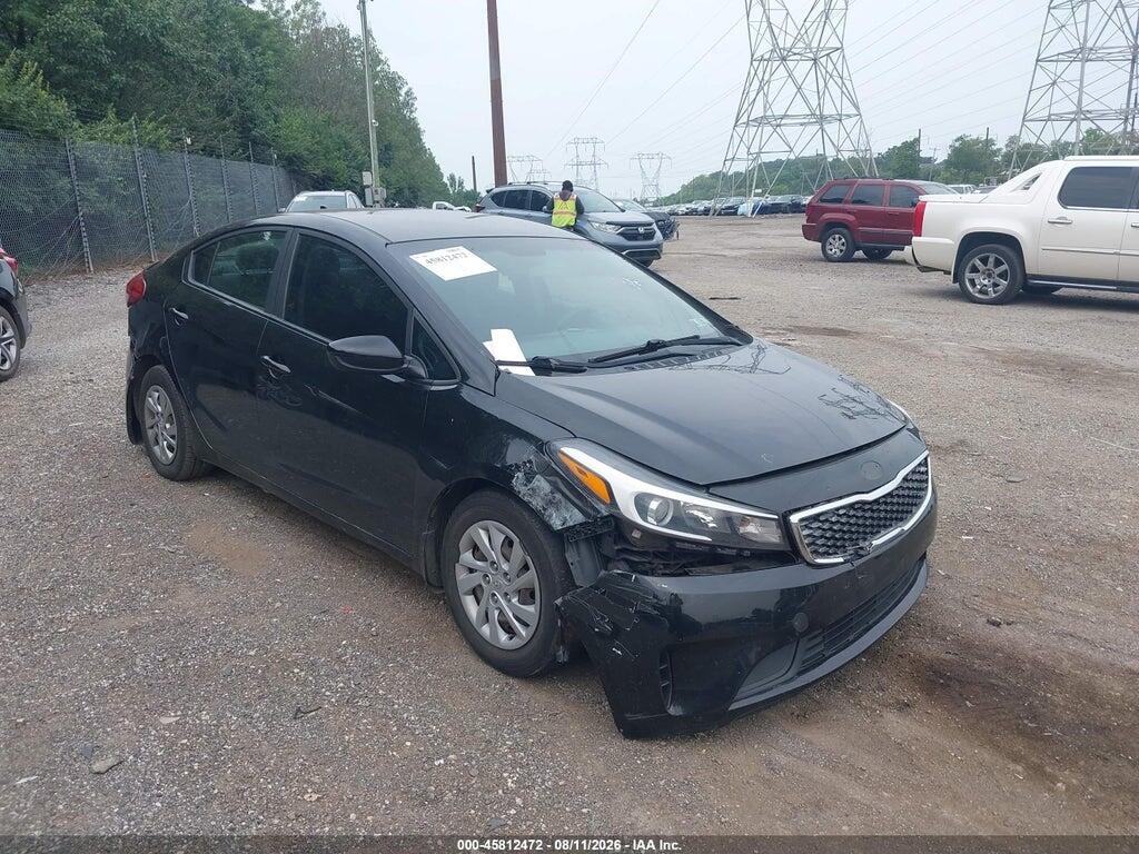 3KPFL4A73HE111990 2017 KIA FORTE photo no. 1