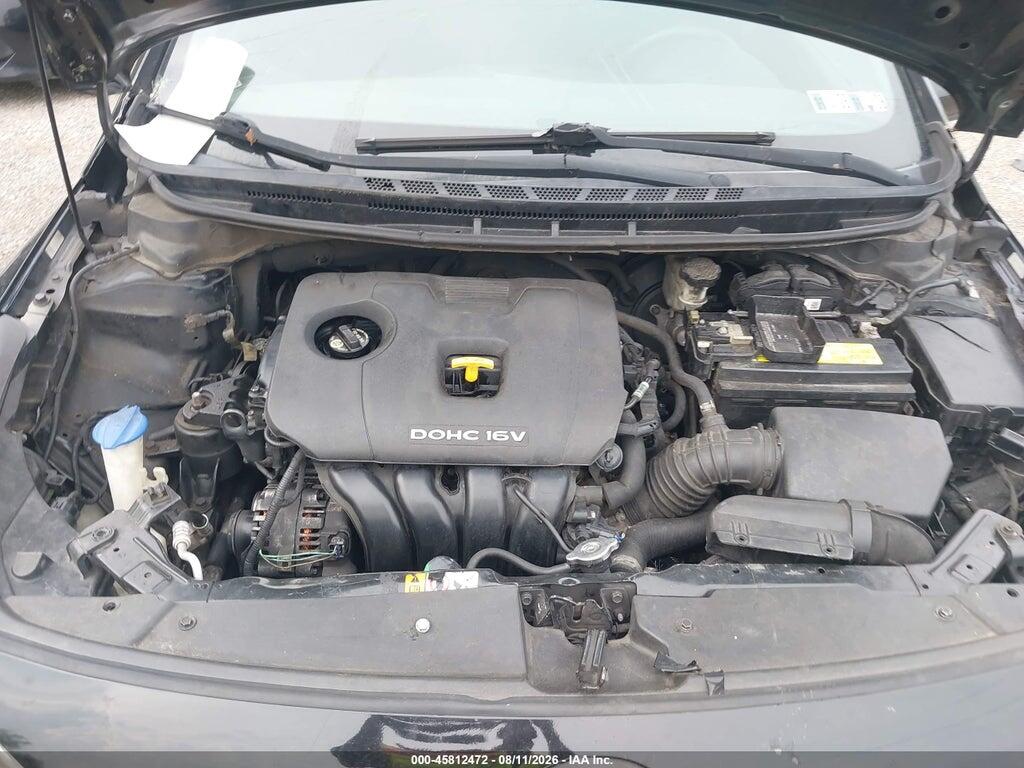 3KPFL4A73HE111990 2017 KIA FORTE photo no. 10