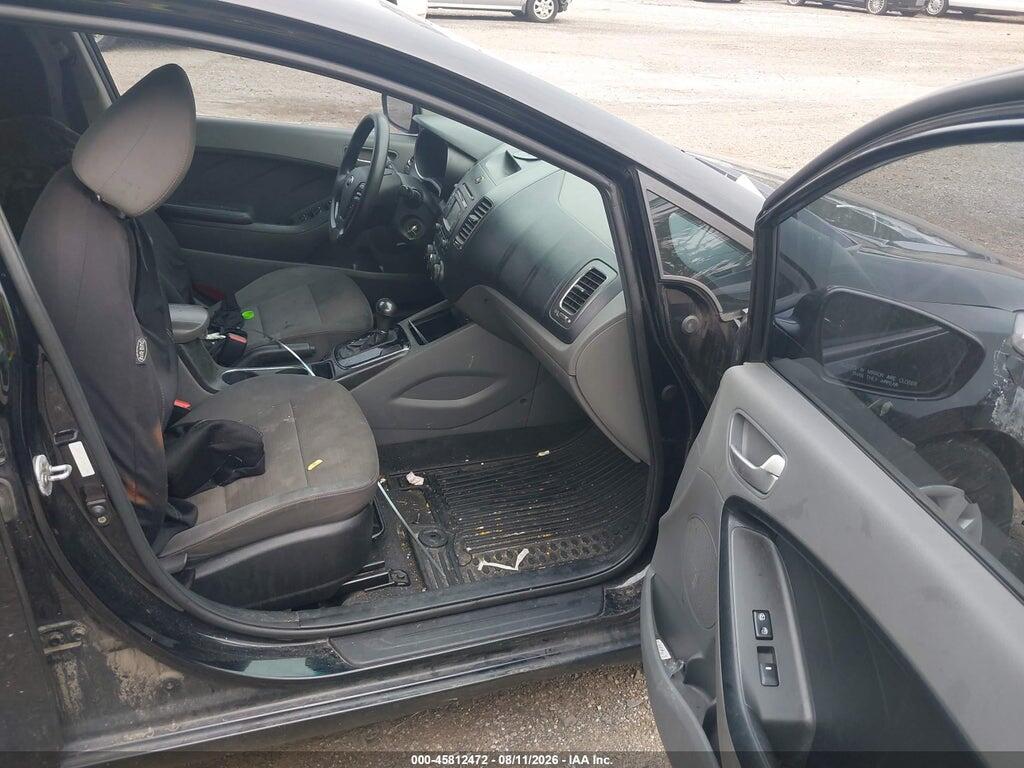 3KPFL4A73HE111990 2017 KIA FORTE photo no. 5