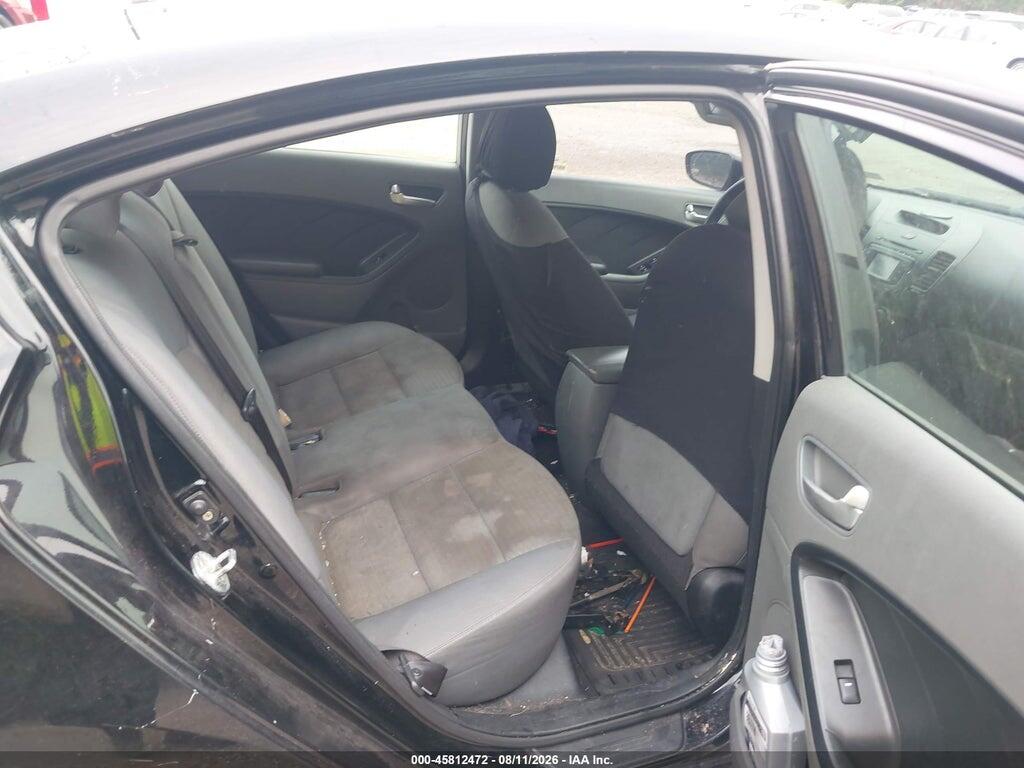 3KPFL4A73HE111990 2017 KIA FORTE photo no. 8