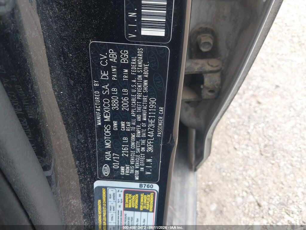 3KPFL4A73HE111990 2017 KIA FORTE photo no. 9