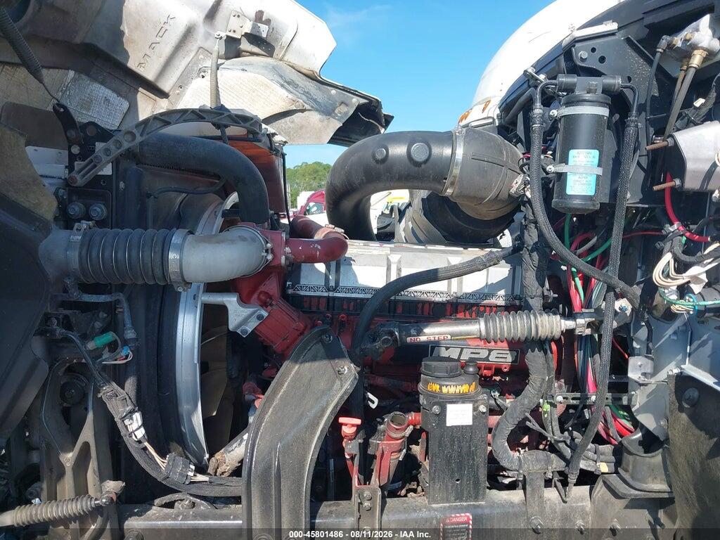 1M1AN07Y8HM026237 2017 MACK PINNACLE photo no. 9