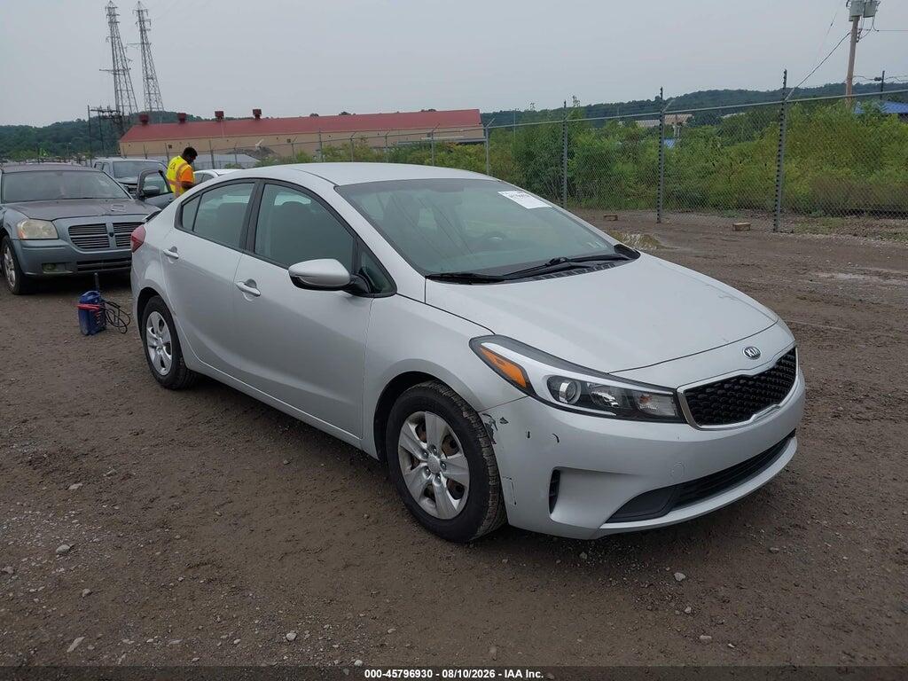 3KPFK4A75HE083371 2017 KIA FORTE photo no. 1