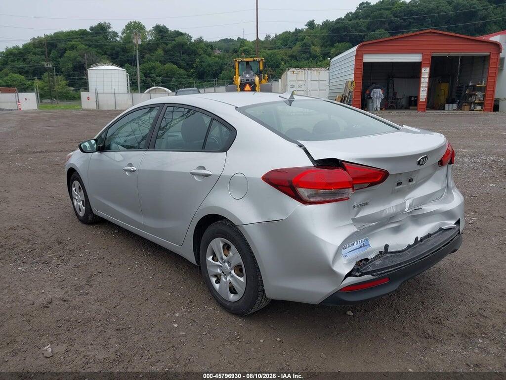 3KPFK4A75HE083371 2017 KIA FORTE photo no. 3