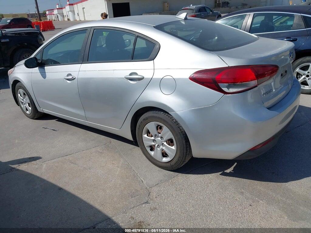 3KPFK4A73HE061286 2017 KIA FORTE photo no. 3