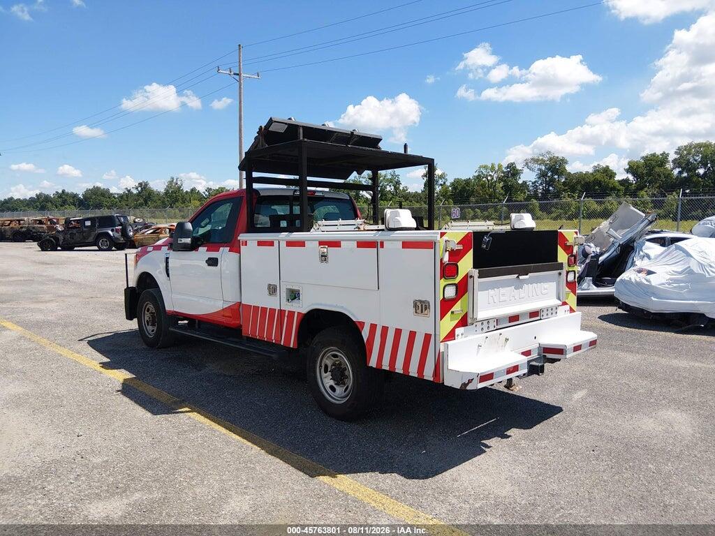 1FTBF2BT7HEC33222 2017 FORD F-250 photo no. 3