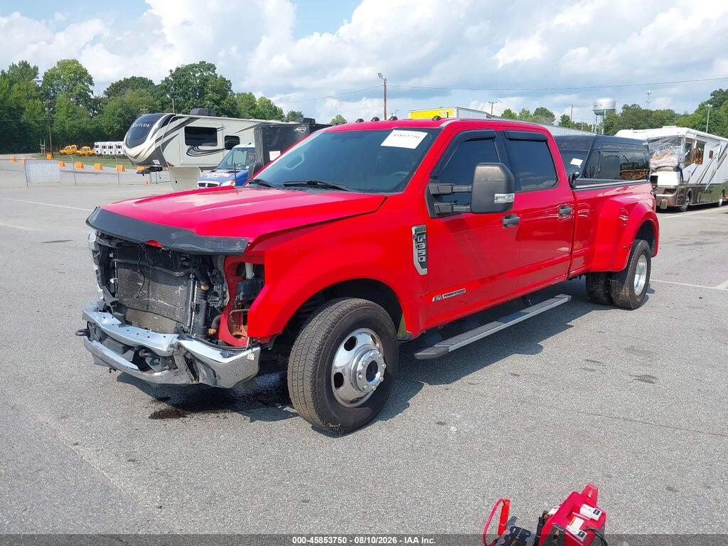 1FT8W3CT2JEB61561 2018 FORD F-350 photo no. 2