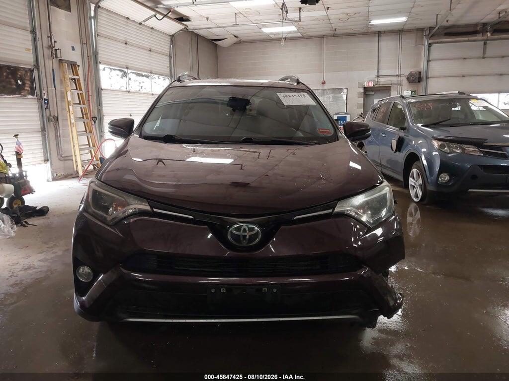 2T3RFREV1JW818493 2018 TOYOTA RAV4 photo no. 11
