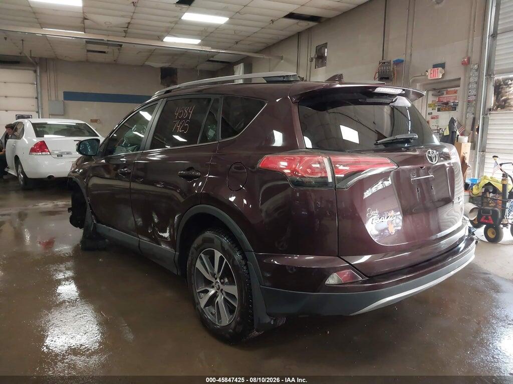 2T3RFREV1JW818493 2018 TOYOTA RAV4 photo no. 3