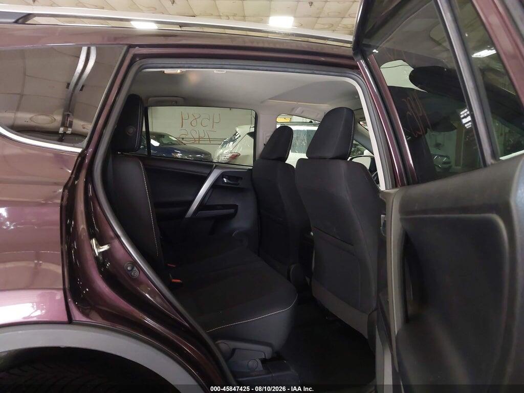 2T3RFREV1JW818493 2018 TOYOTA RAV4 photo no. 8