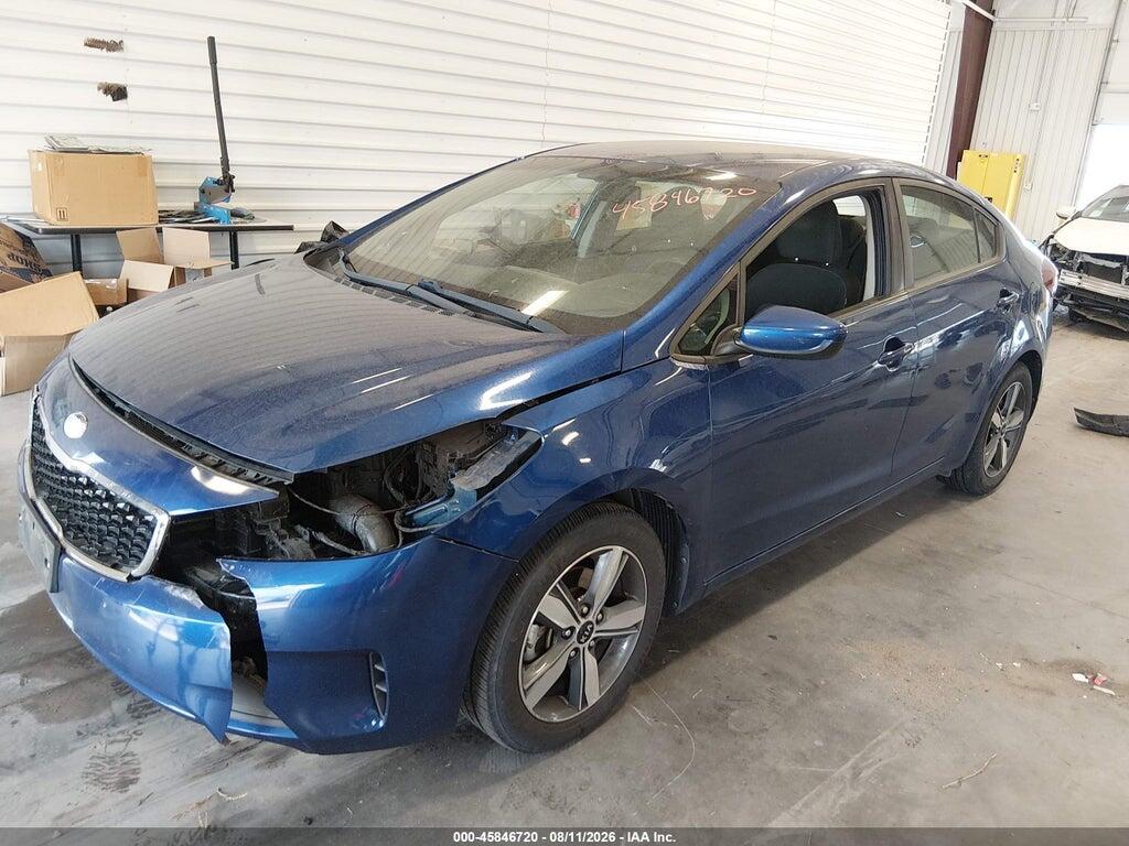 3KPFL4A78JE196802 2018 KIA FORTE photo no. 2